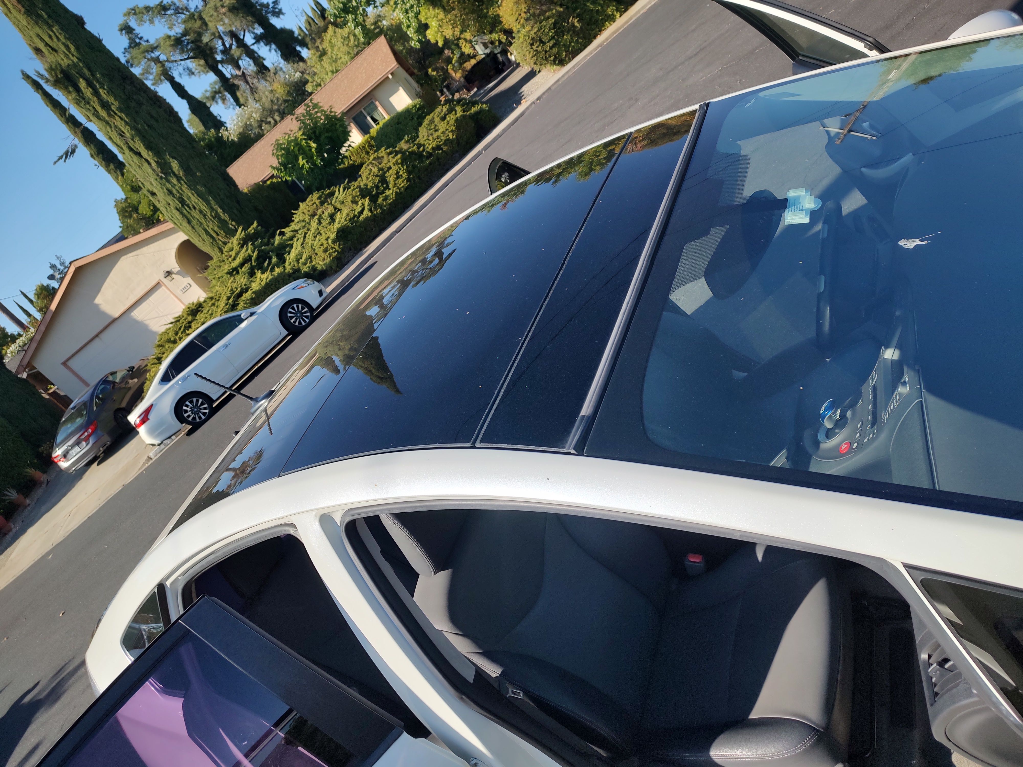 Used 2015 Toyota Prius Four w/ Deluxe Solar Roof Package FWD image 11