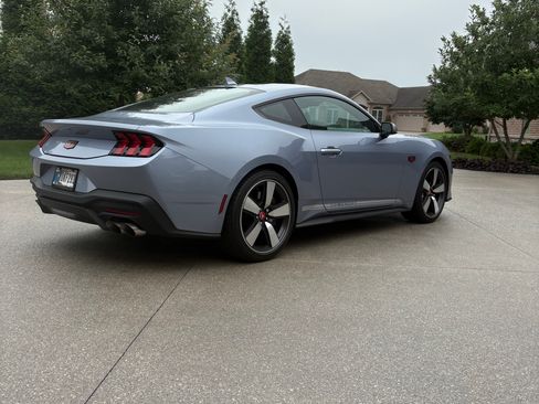 Used 2025 Ford Mustang GT Premium w/ 60th Anniversary Package RWD image 4
