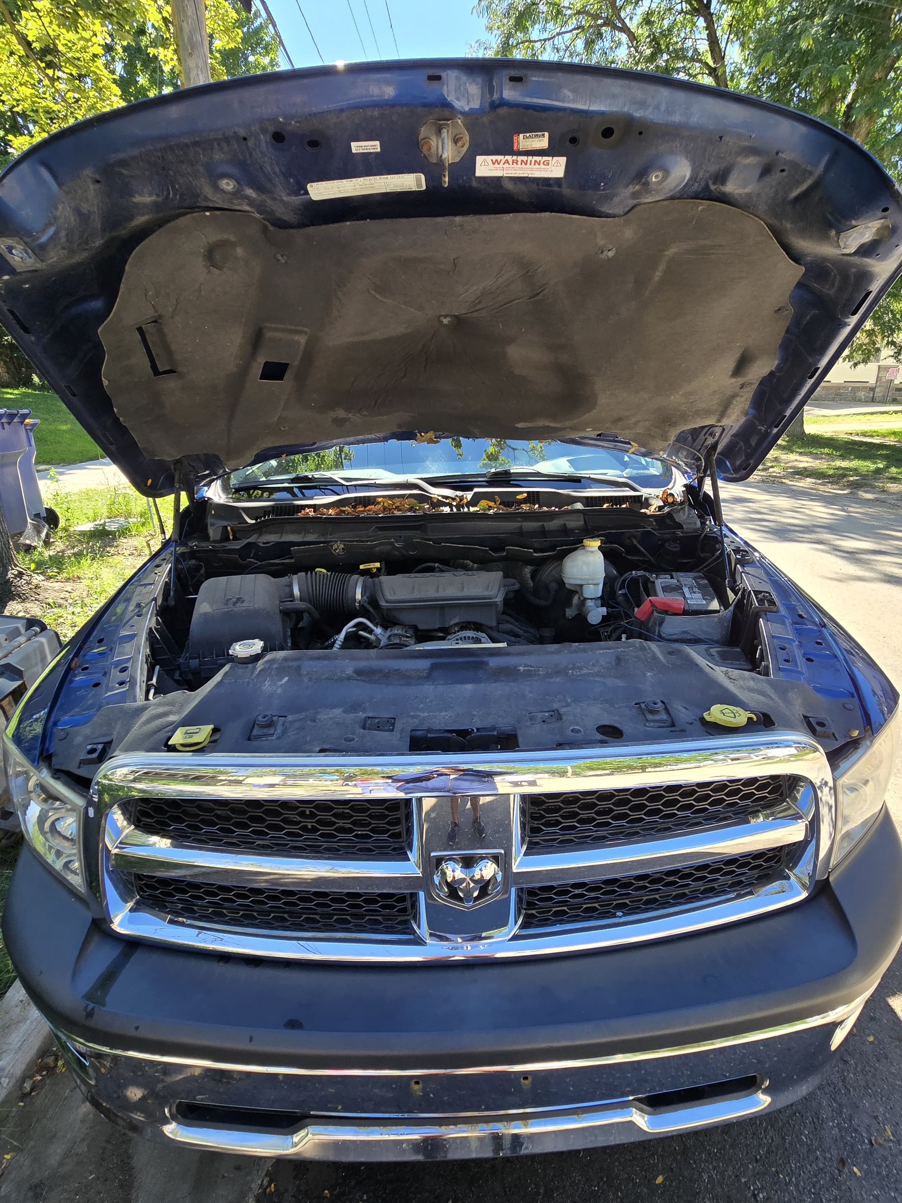 Used 2010 Dodge Ram 1500 Truck ST w/ SXT Appearance Group AWD/4WD image 11