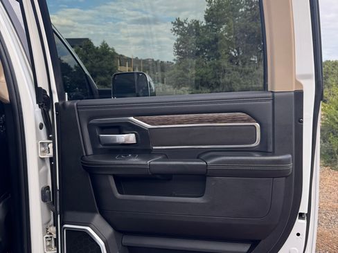 Used 2020 RAM 2500 Laramie AWD/4WD image 19