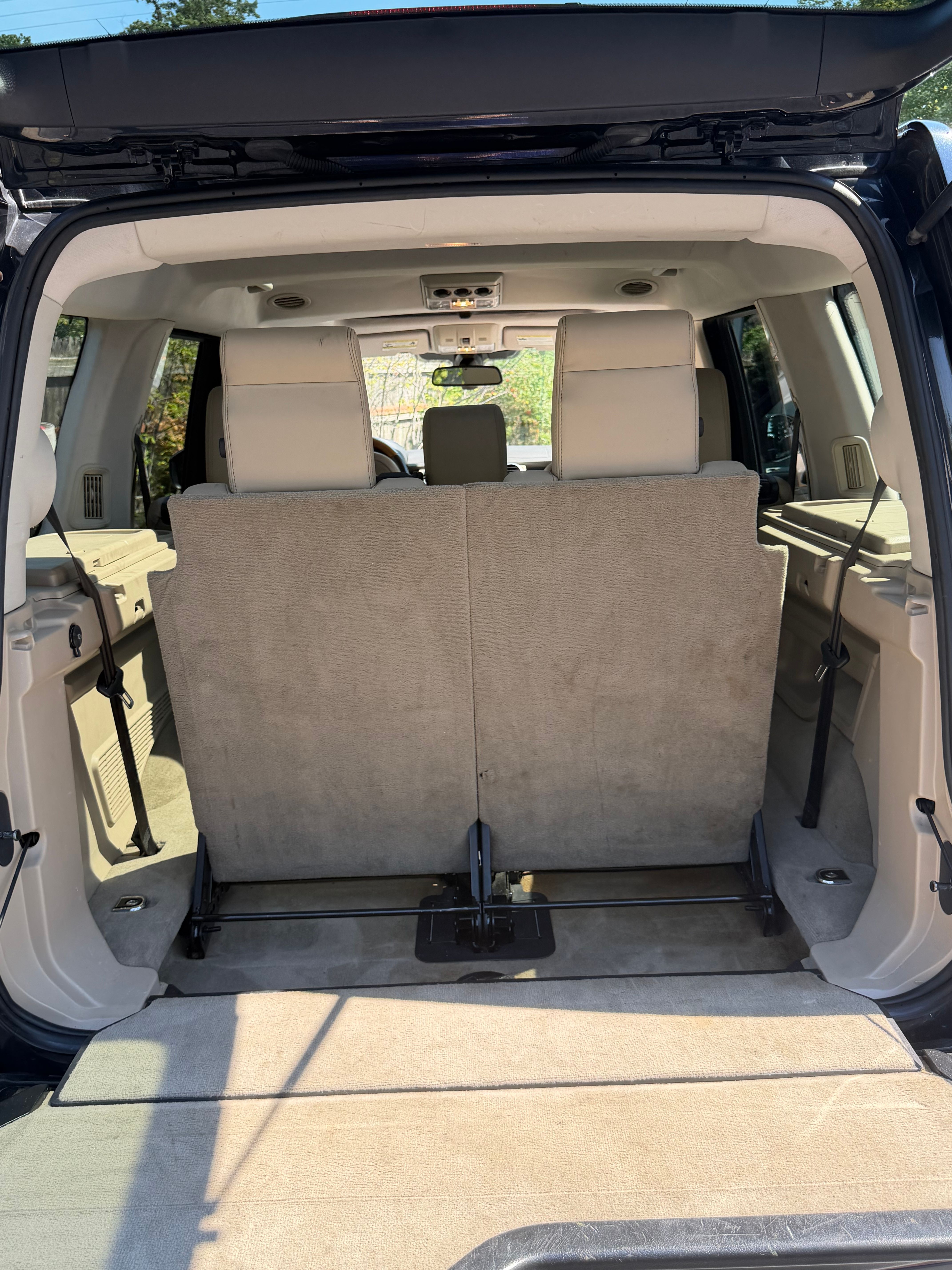 Used 2015 Land Rover LR4 HSE LUX AWD/4WD image 14
