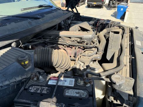 Used 1995 Dodge Ram 2500 Truck 4x4 Regular Cab image 2