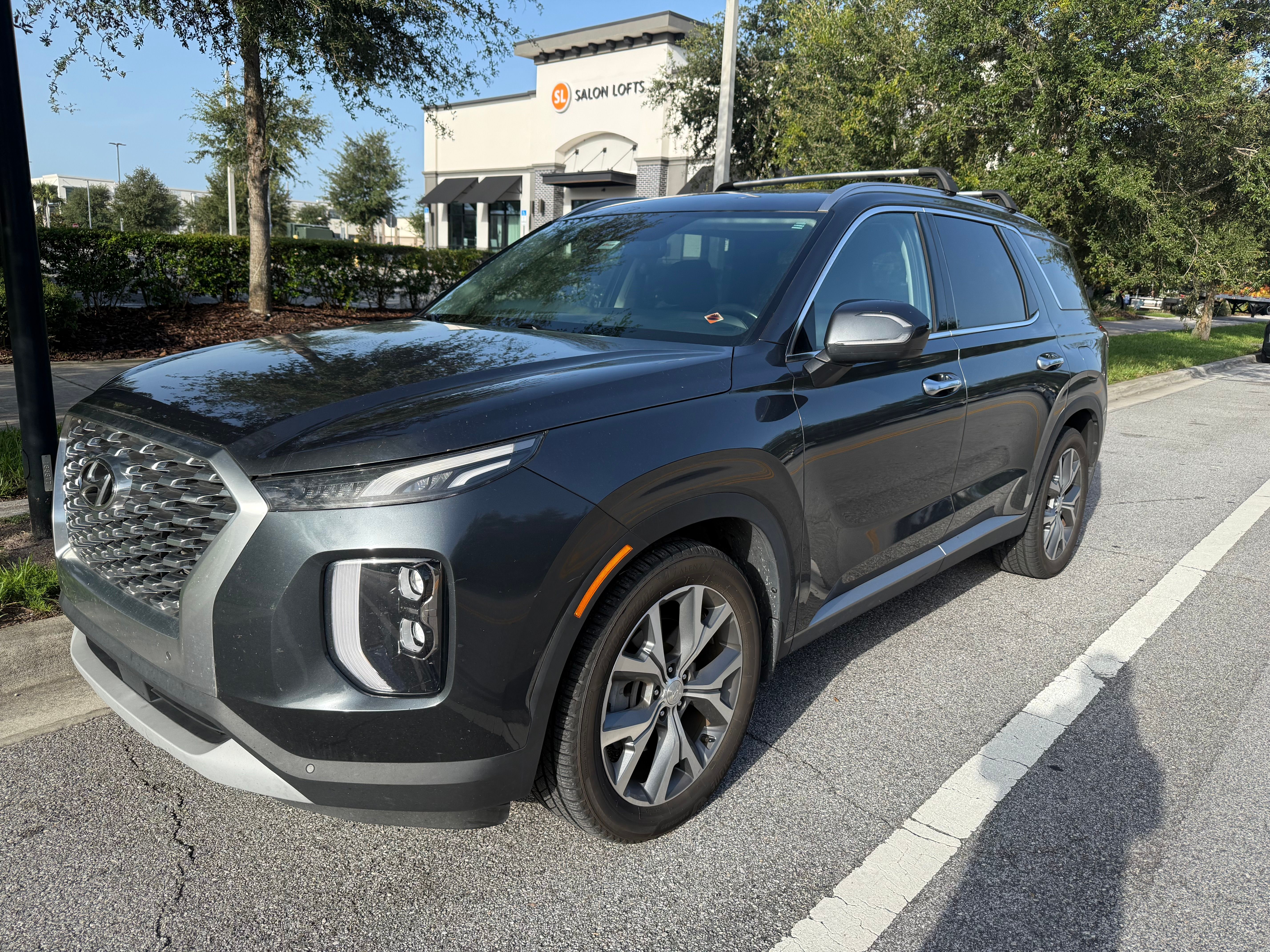 Used 2020 Hyundai Palisade SEL w/ Premium Package FWD image 1