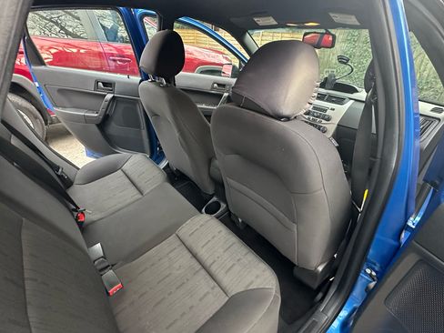 Used 2011 Ford Focus SE w/ 201A Rapid Spec Order Code image 5