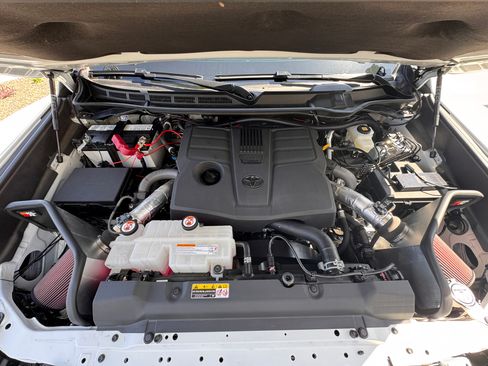 Used 2023 Toyota Tundra SR5 w/ SR5 Premium Package image 16