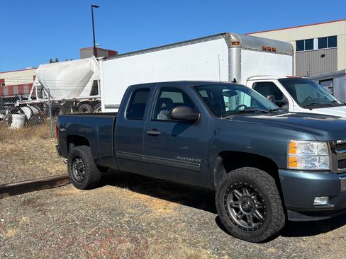 Used 2011 Chevrolet Silverado 1500 LT w/ All-Star Edition RWD image 14