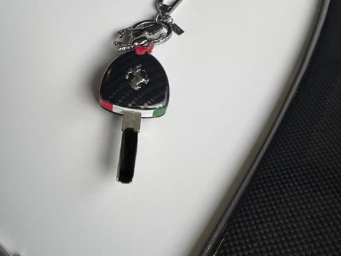 Used 2011 Ferrari California image 30