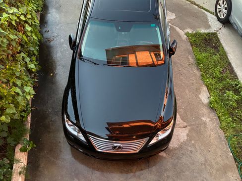 Used 2011 Lexus LS 460 L image 4