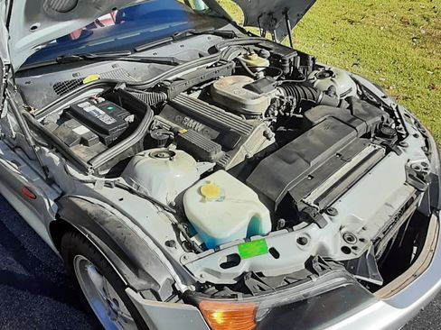 Used 1996 BMW Z3 1.9 image 2