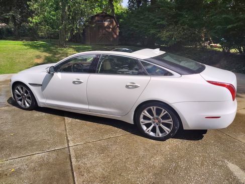 Used 2014 Jaguar XJ L Portfolio image 1