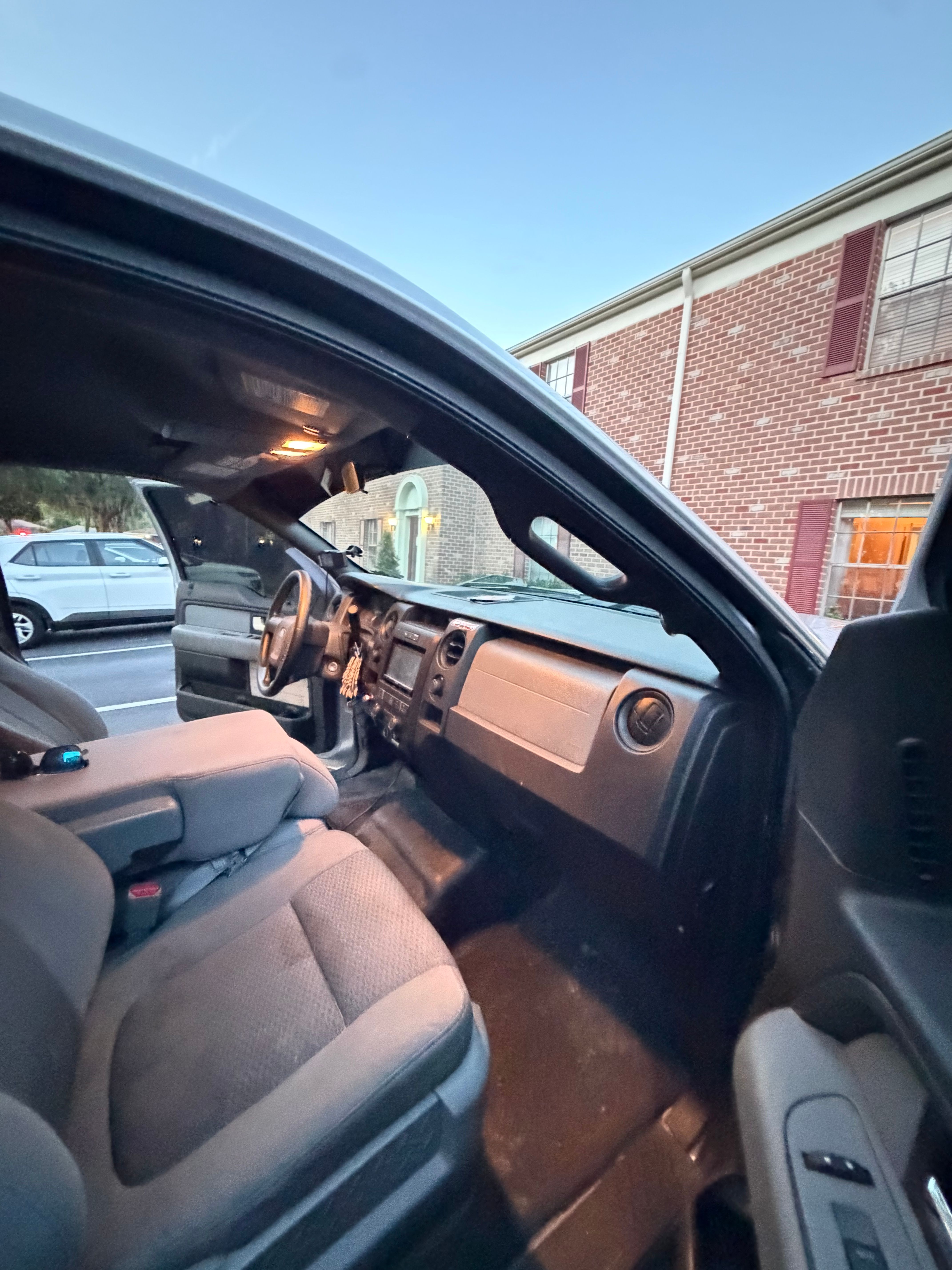 Used 2013 Ford F150 XL w/ Mid Equipment Group RWD image 5