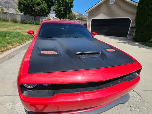 Used 2016 Dodge Challenger SRT Hellcat RWD image 8