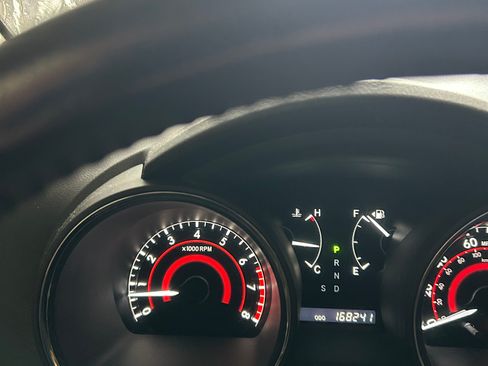 Used 2010 Toyota Highlander Limited image 11