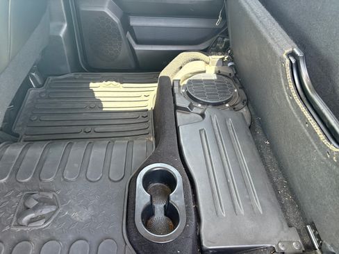 Used 2016 RAM 1500 Laramie w/ Convenience Group image 13