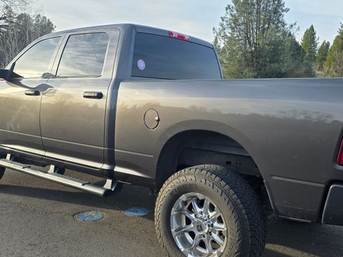 Used 2017 RAM 2500 Tradesman image 5