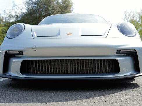 Used 2022 Porsche 911 GT3 image 13