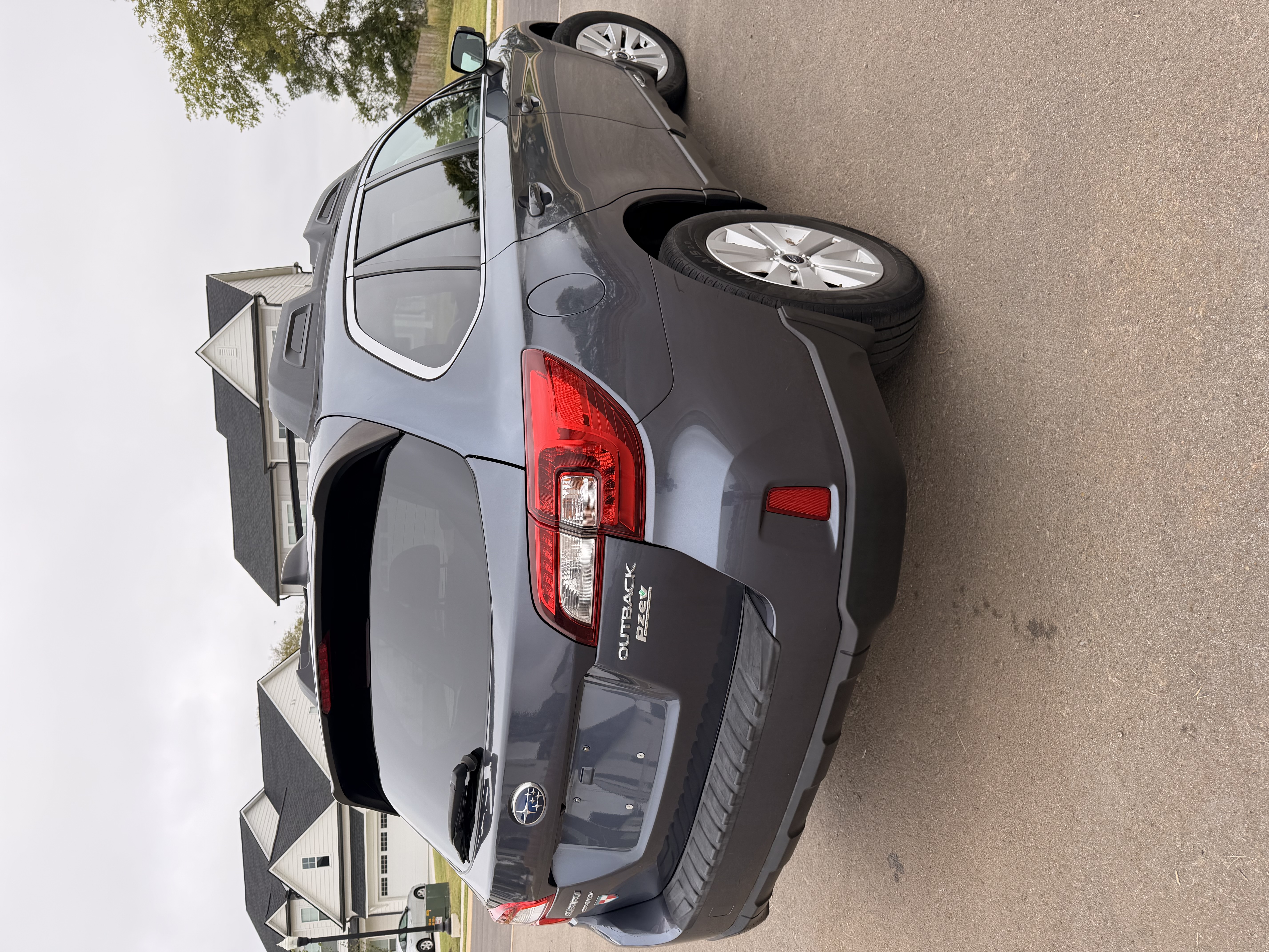 Used 2016 Subaru Outback 2.5i Premium w/ Protection Package #1 AWD/4WD image 4