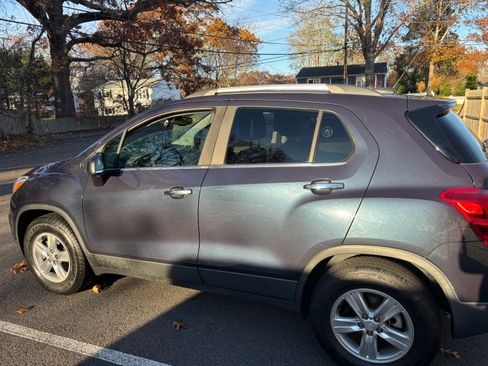 Used 2018 Chevrolet Trax LT w/ Driver Confidence Package image 21
