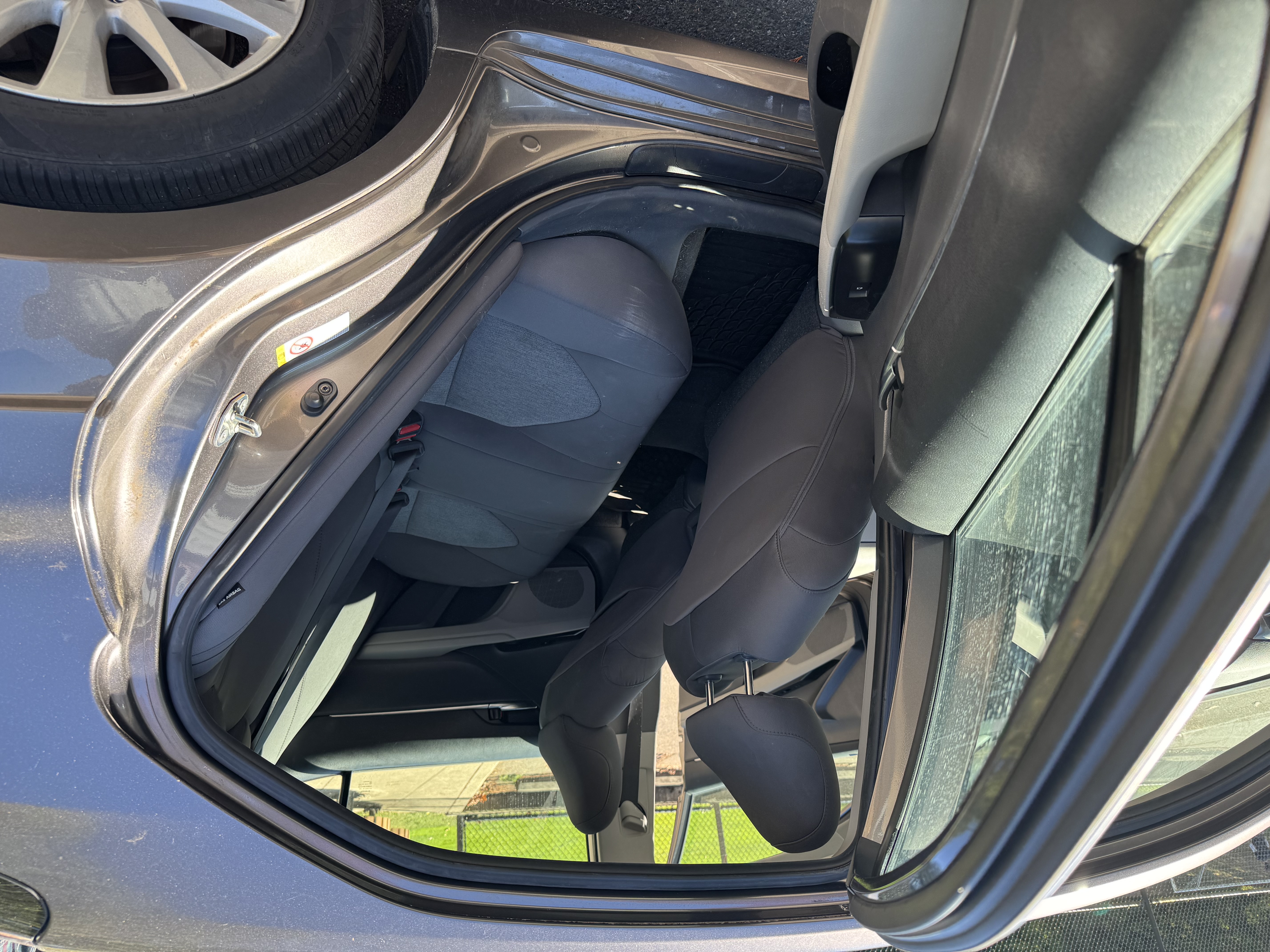 Used 2019 Toyota Camry LE FWD image 20