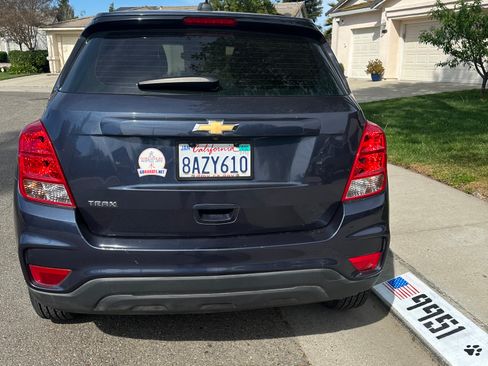 Used 2018 Chevrolet Trax LS image 6