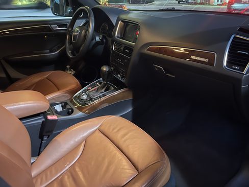 Used 2010 Audi Q5 3.2 Prestige image 11