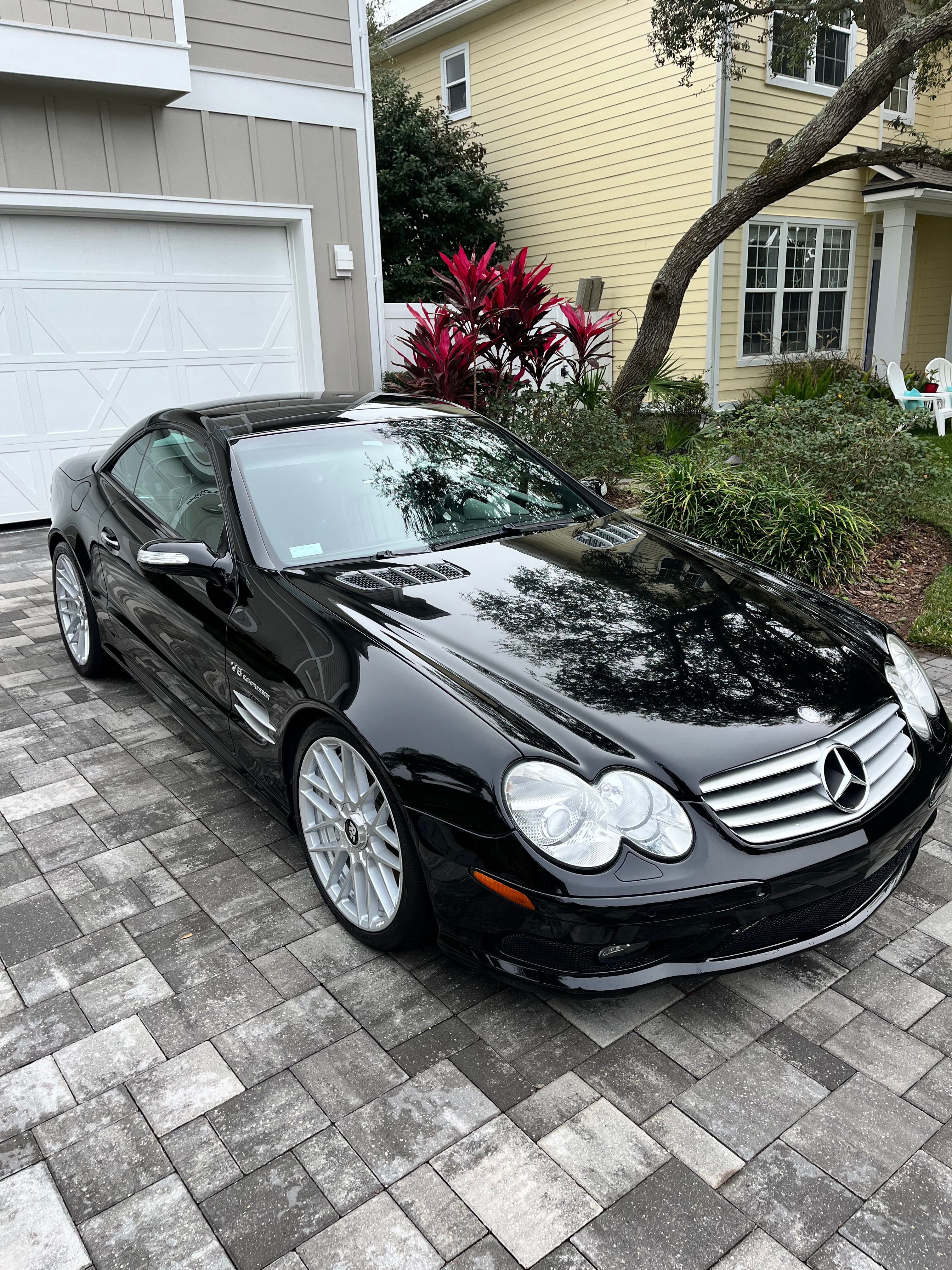 Used 2004 Mercedes-Benz SL 55 AMG image 2