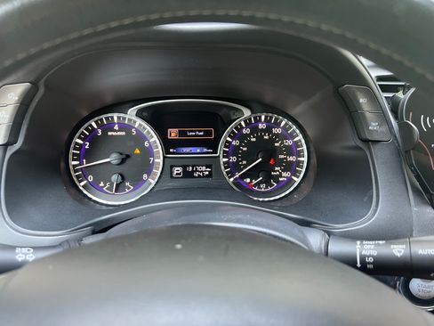 Used 2019 INFINITI QX60 Luxe w/ Sensory Package FWD image 8