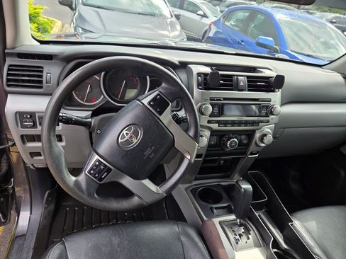 Used 2011 Toyota 4Runner SR5 image 8