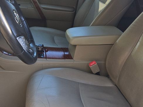 Used 2010 Toyota Highlander Limited image 11