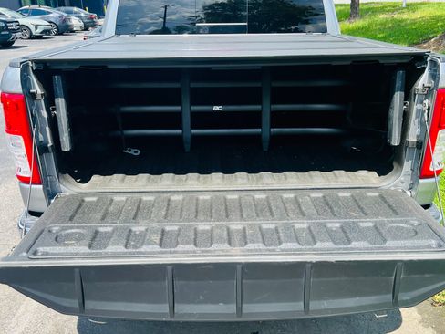 Used 2019 RAM 1500 Big Horn RWD image 10