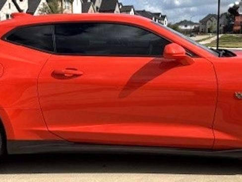 Used 2018 Chevrolet Camaro SS w/ Hot Wheels Edition image 8
