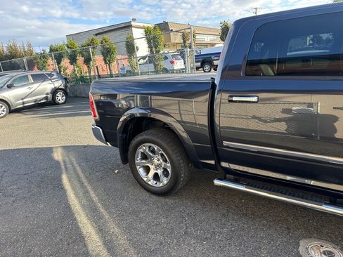 Used 2016 RAM 1500 Laramie w/ Convenience Group image 6