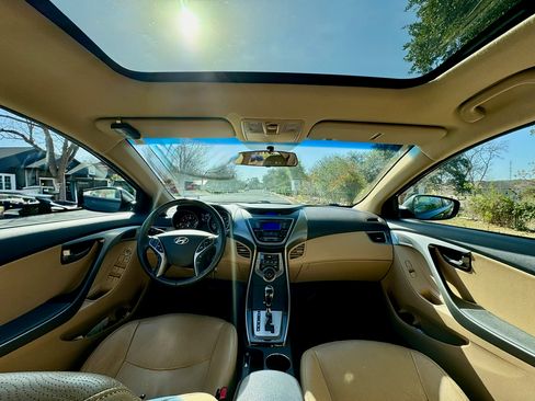 Used 2013 Hyundai Elantra Limited image 8