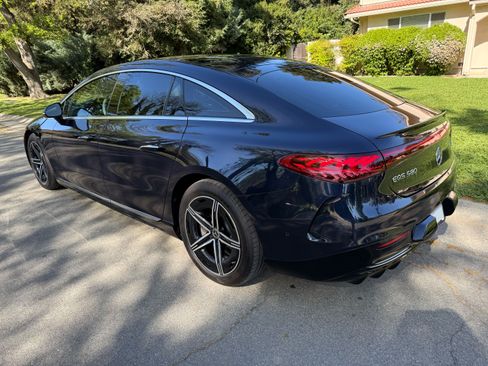 Used 2023 Mercedes-Benz EQS 580 EQS 580 4MATIC Sedan 4D image 8