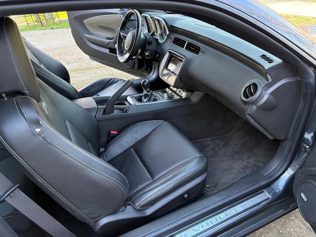 Used 2011 Chevrolet Camaro SS w/ RS Package RWD image 16