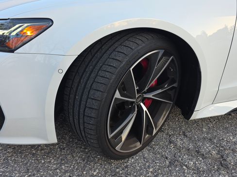 Used 2022 Audi RS 7 Sportback AWD/4WD image 15