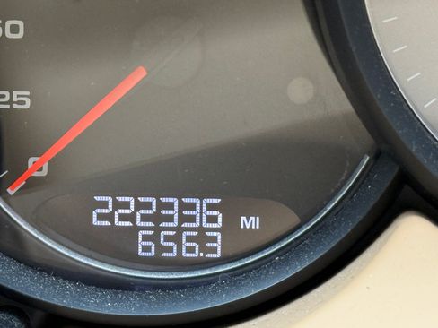 Used 2012 Porsche Cayenne S AWD/4WD image 16