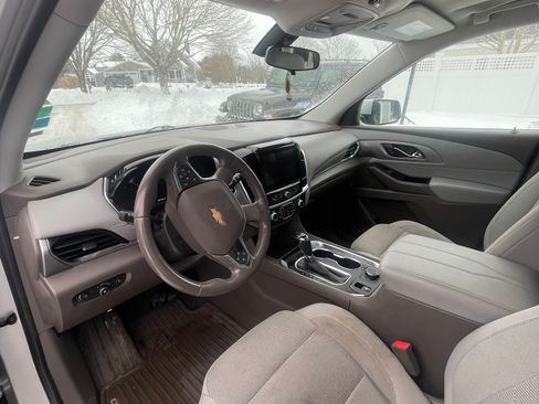 Used 2019 Chevrolet Traverse LT image 9