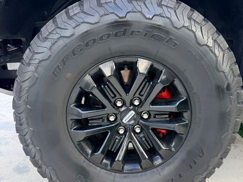 Used 2019 Ford F150 Raptor w/ Equipment Group 802A Luxury AWD/4WD image 6