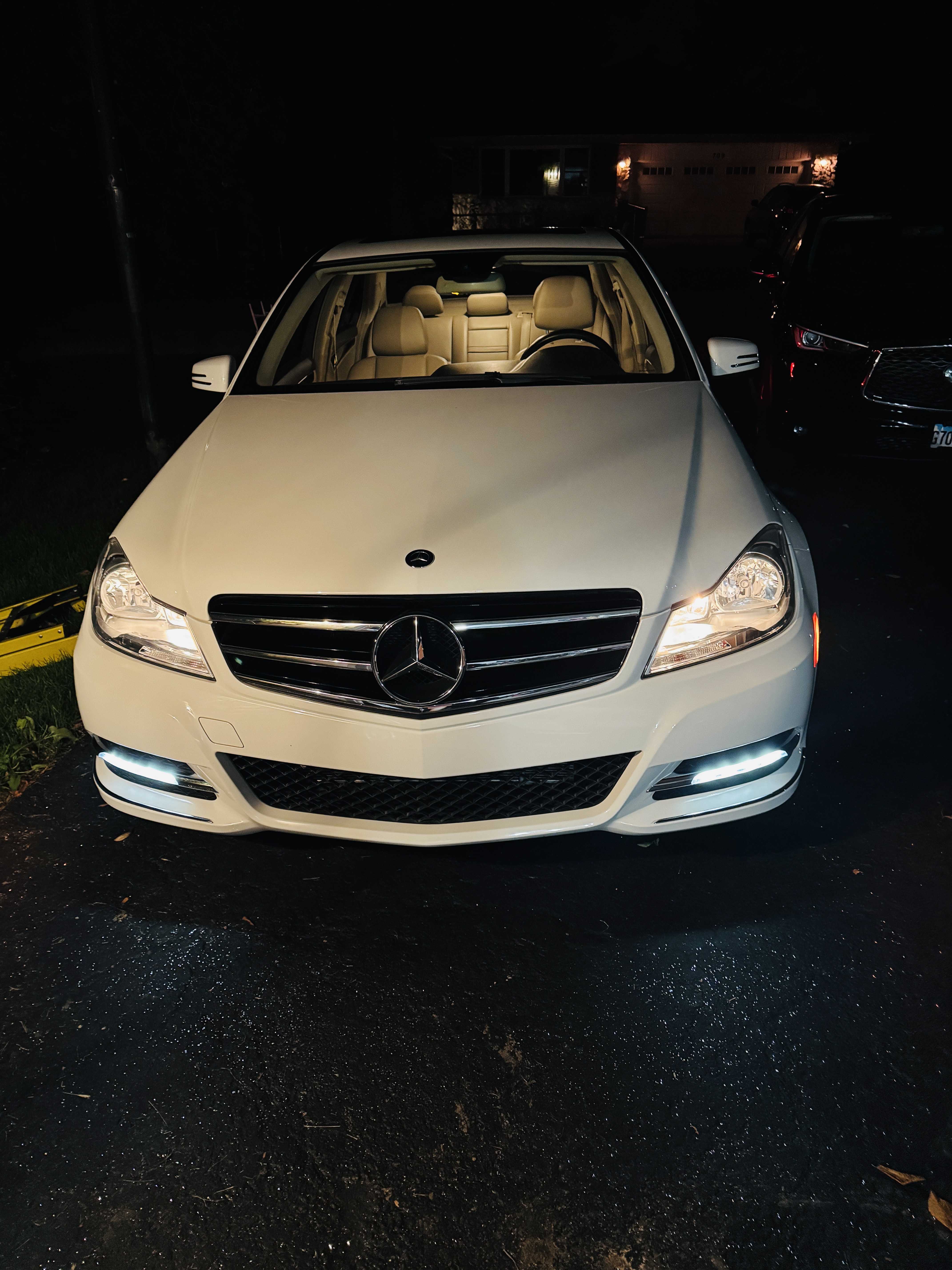 Used 2012 Mercedes-Benz C 300 4MATIC Sedan image 25