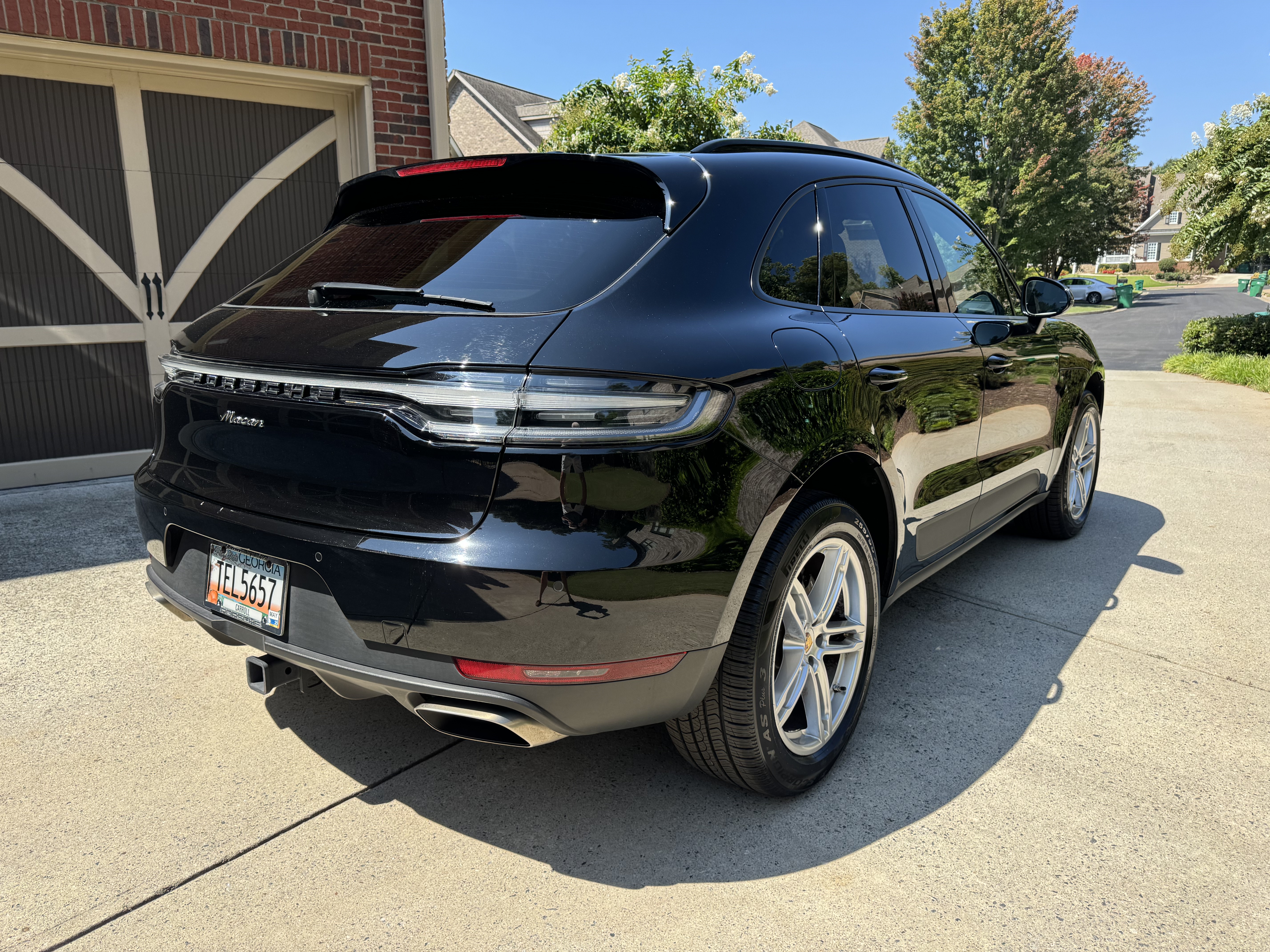 Used 2019 Porsche Macan AWD/4WD image 2