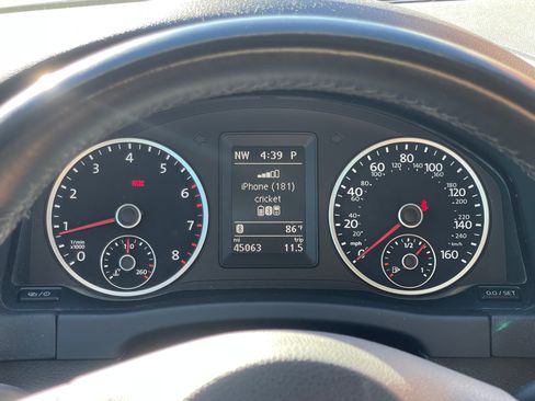 Used 2014 Volkswagen Tiguan SE image 17