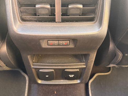 Used 2019 Ford Edge ST w/ Equipment Group 401A AWD/4WD image 21