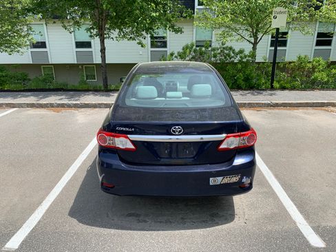 Used 2013 Toyota Corolla L FWD image 8