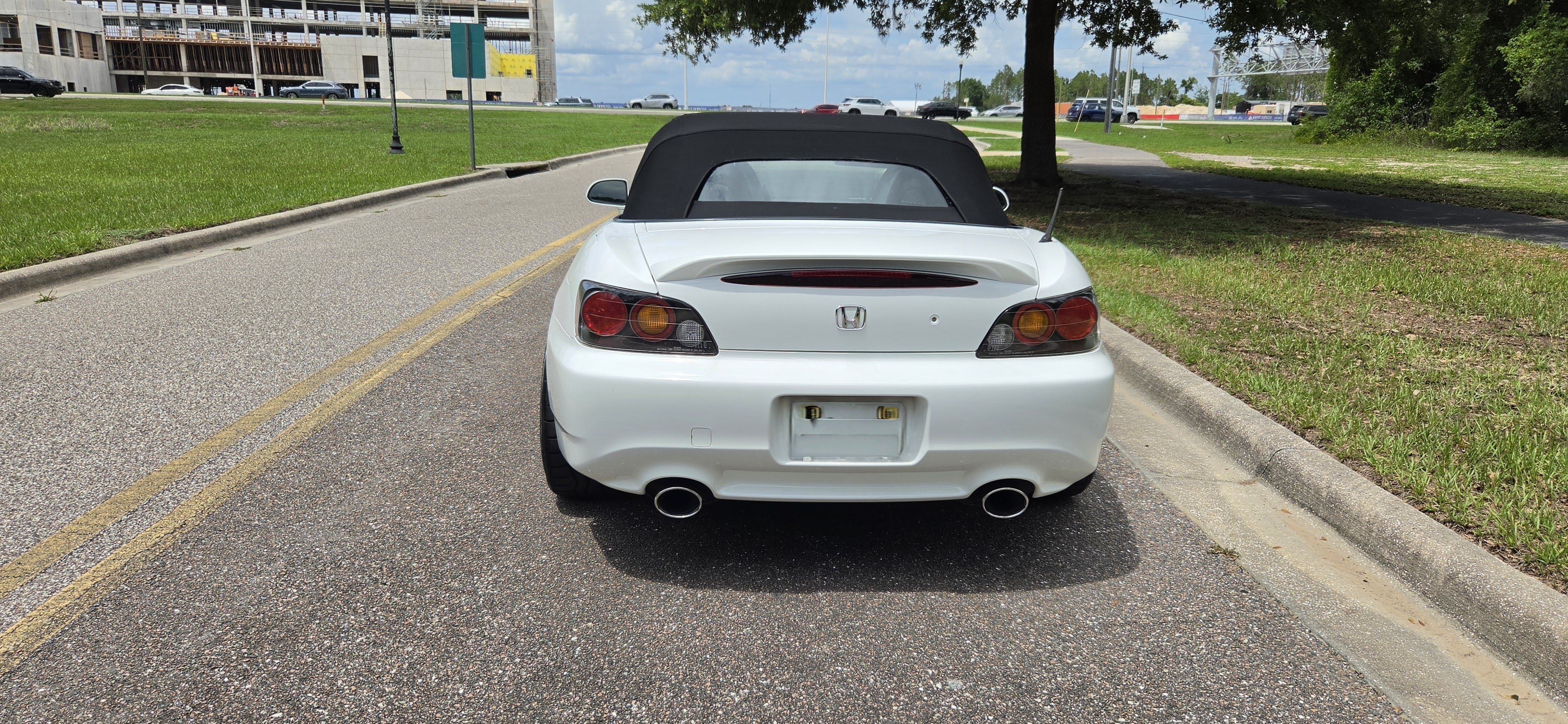 Used 2004 Honda S2000 image 16