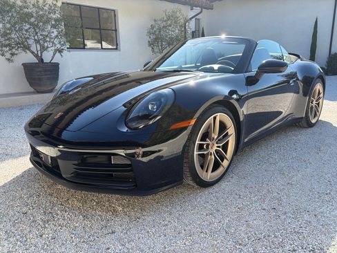Used 2025 Porsche 911 Carrera image 1