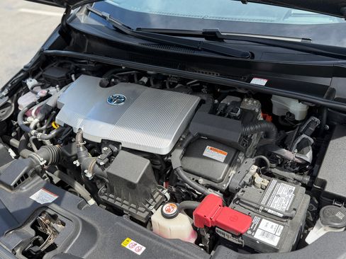 Used 2021 Toyota Prius Prime Limited FWD image 6