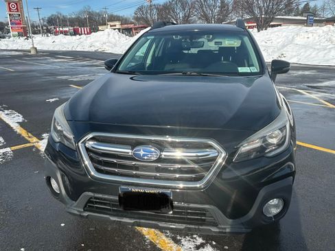 Used 2018 Subaru Outback 2.5i Limited image 5