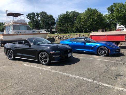 Used 2020 Ford Mustang Premium w/ Equipment Group 201A RWD image 9