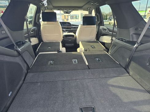 Used 2021 Cadillac Escalade Sport w/ Driver Assist Tech Package image 13